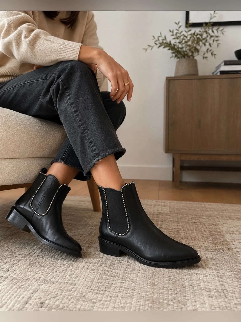 Coach Bowery Ball Chain Leather Ankle Bootie Size 8.5